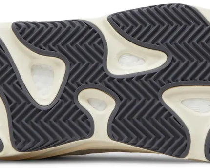 Yeezy Boost 700 Analog
