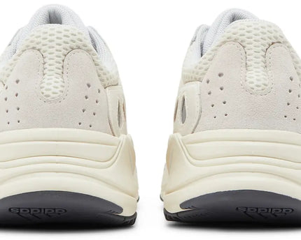 Yeezy Boost 700 Analog