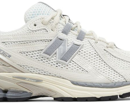 New Balance 1906R beige grey