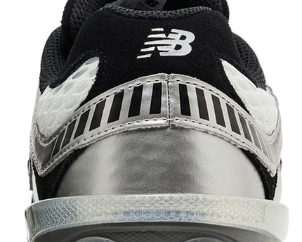 New Balance 9060 Metallic - New Balance