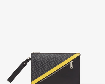 Pochette Fendi Diagonal
Pochette en tissu gris