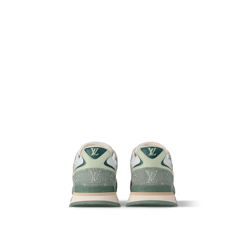 Sneaker Run Away - #4