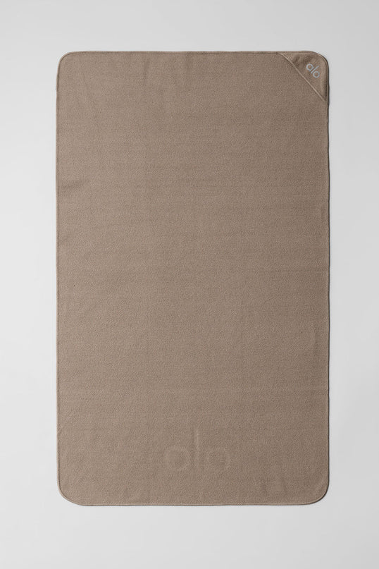 Performance No Sweat Hand Towel - Gravel