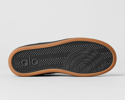 ALO Recovery Mode Sneaker (Unisex) - Black/Gum