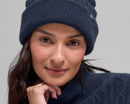 Cable Knit Winter Bliss Beanie - Navy
