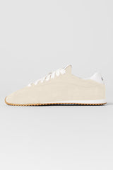 ALO Sunset Sneaker (Unisex) - Sandstone