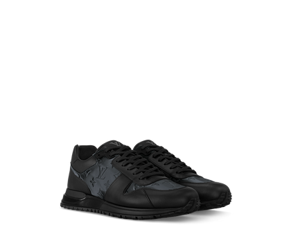 Sneaker Run Away - #6