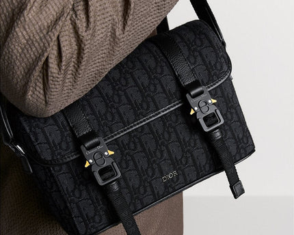 Sac Messenger à rabat Dior Hit The Road Noir
