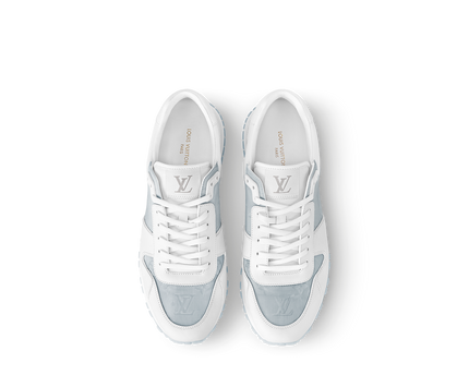 Sneaker Run Away - #7