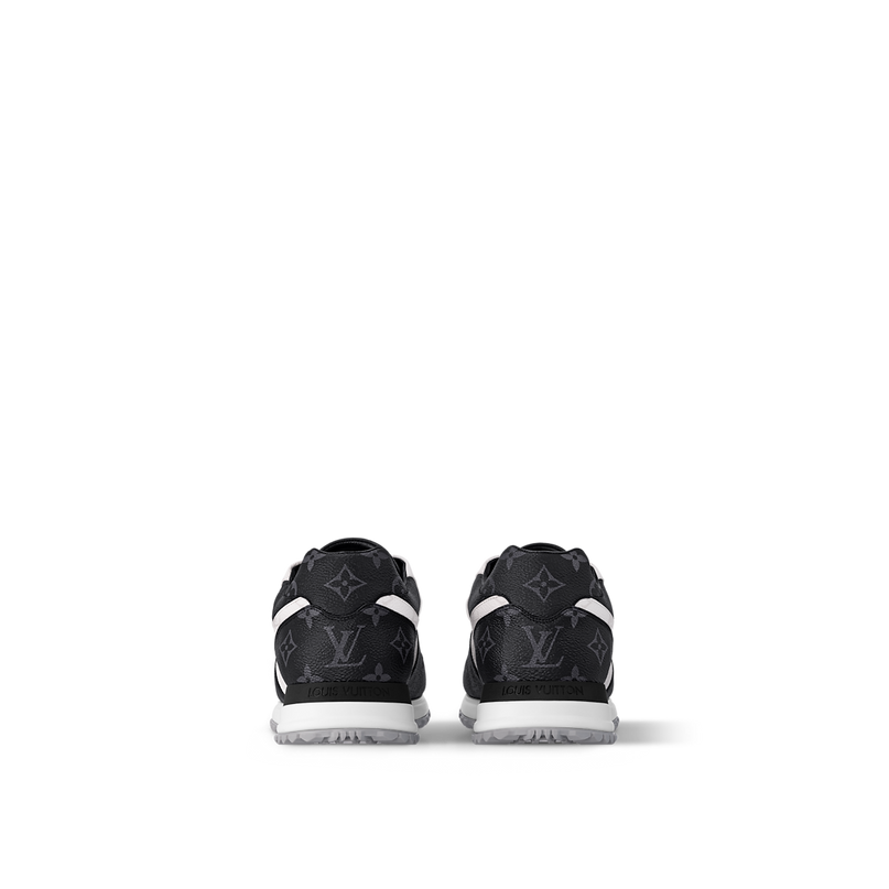 Sneaker Run Away - #1