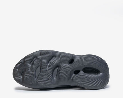 adidas Yeezy Foam RNR Carbon
