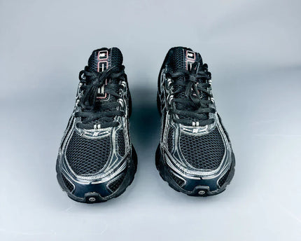New Balance 740 BLACK