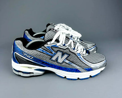New Balance 740