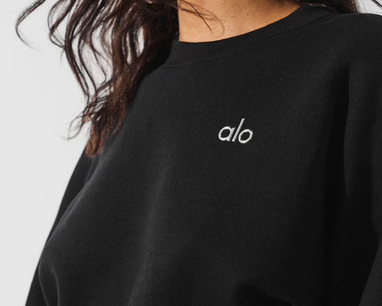 Cropped Accolade Crewneck - Black