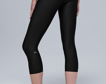 High-Waist Airlift Capri - Black