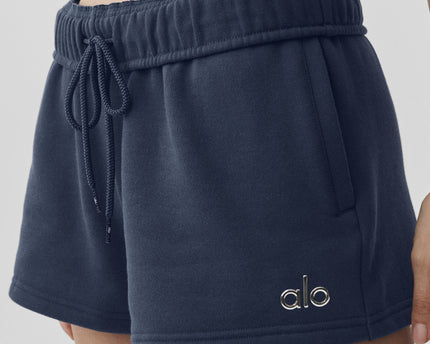 Accolade Short - Navy