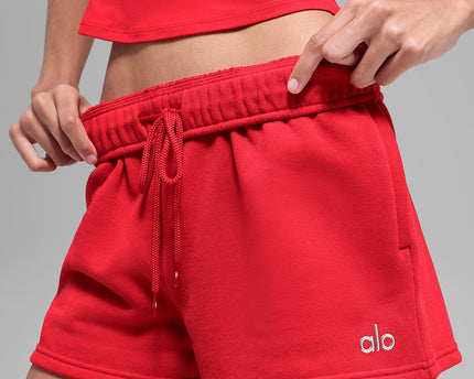Accolade Short - Bright Red