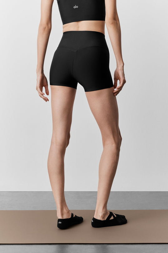 3' Airlift High-Waist Sleek Short - Black