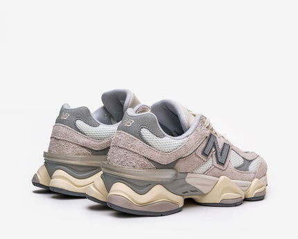 New Balance 9060 Moonbeam Sea Salt