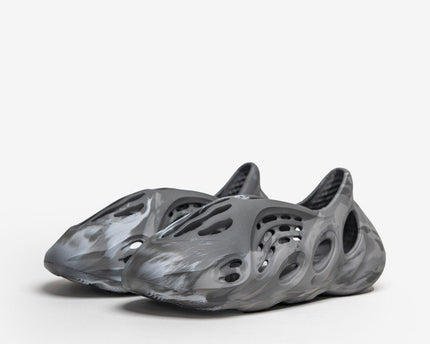adidas Yeezy Foam RNR MX Granite