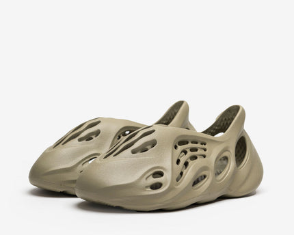 adidas Yeezy Foam RNR Stone Salt