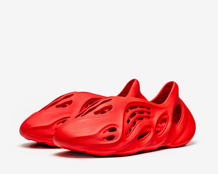 adidas Yeezy Foam RNNR Vermillion