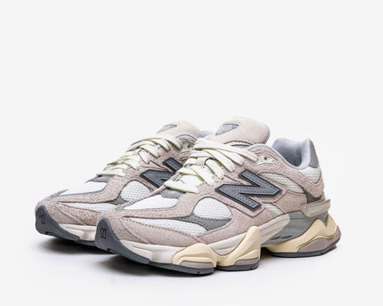 New Balance 9060 Moonbeam Sea Salt