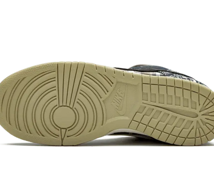 SB Dunk Low Travis Scott Nike
